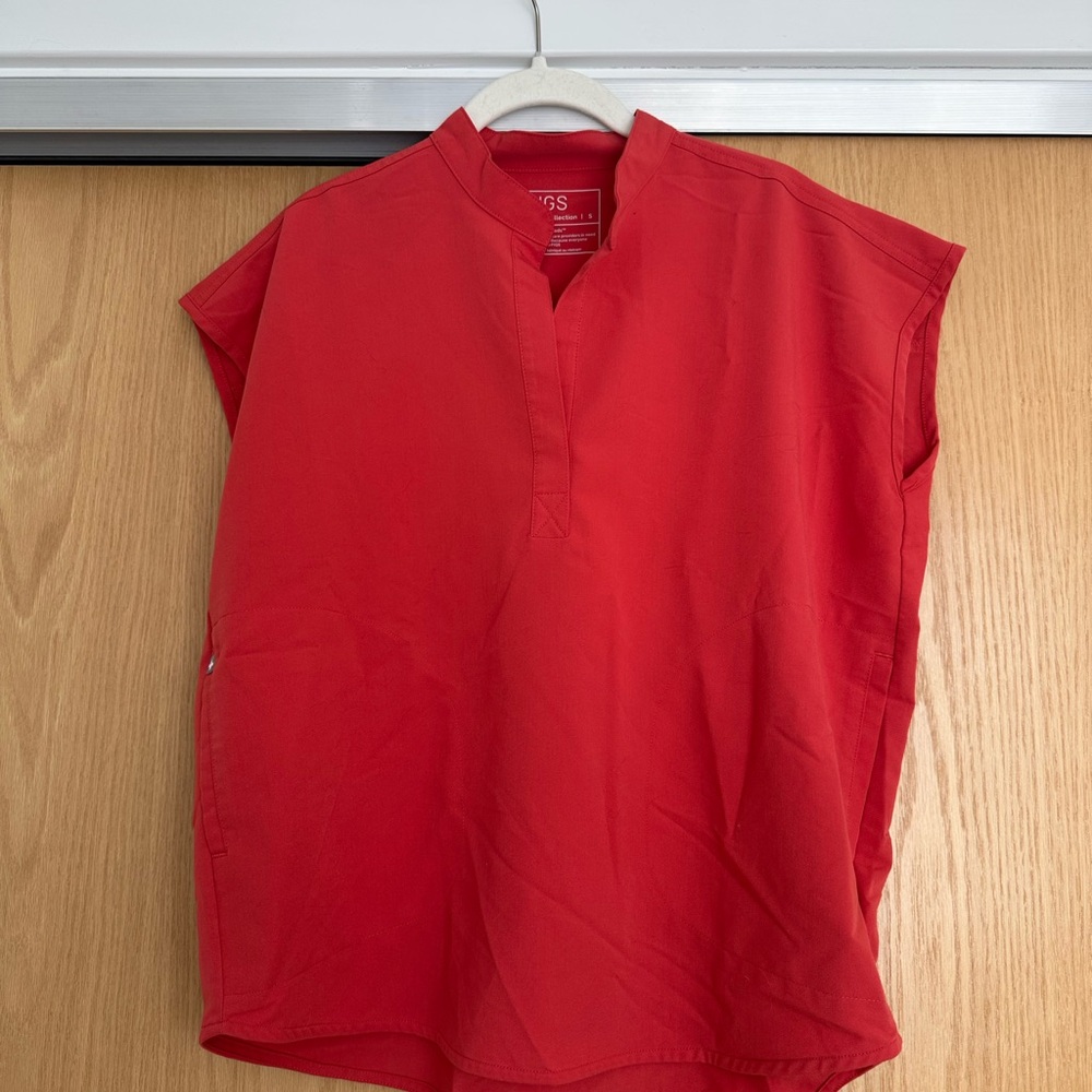 Figs Clay Rafaela Oversized Scrub Top